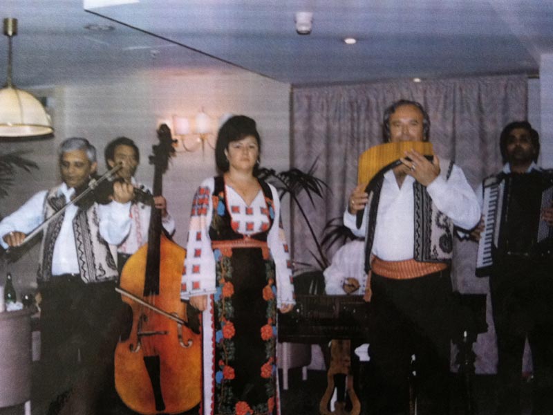 「Alexandru Ozon」Bucuresti Romania 2017 Alexandru Ozon」Bucuresti Romania 2017 Lutier Bucuresti