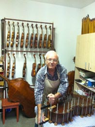 Atelierul lutierului Alexandru Ozon