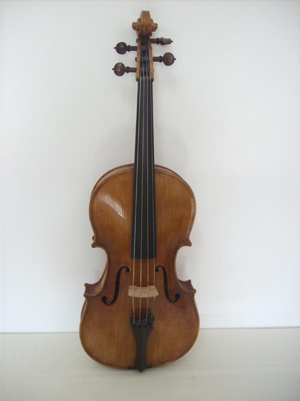 Produzione artigianale di viole Stradivari